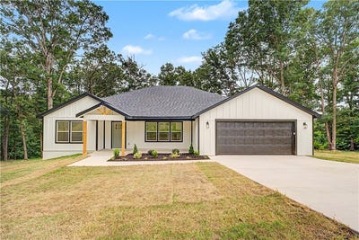 /international/us/130-madison-8323-hindsville-ar-110108930585/