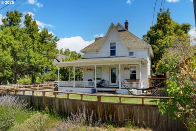 /international/us/807-park-st-loop-hood-river-or-110101009419/