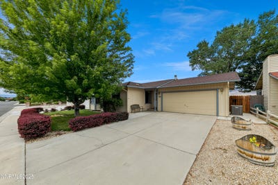 /international/us/104-woodlake-court-lot-take-first-left-off-qualridge-rf-dayton-nv-110101135502/?lang=en