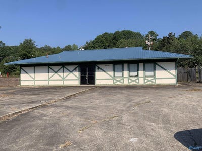 /international/us/3210-s-broad-street-scottsboro-al-110089407312/