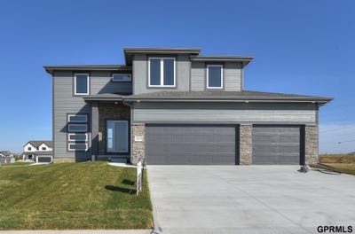 /international/us/5357-n-191st-street-elkhorn-ne-110096558012/