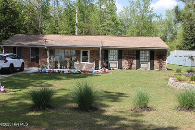 /international/us/514-hunt-street-whiteville-nc-110098684045/