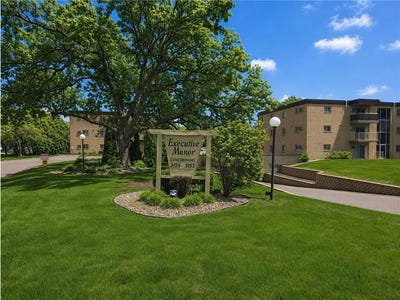 /international/us/3155-old-highway-8-roseville-mn-110107635874/