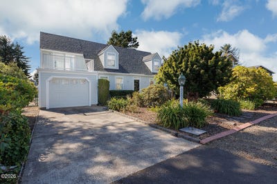 /international/us/9235-trout-place-gleneden-beach-or-110120889091/