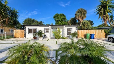 /international/us/16561-nw-19th-ave-miami-gardens-fl-110119930688/