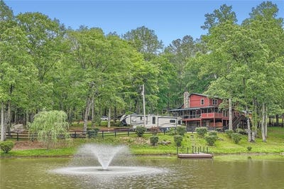 /international/us/5419-tyree-road-winston-ga-110106307322/