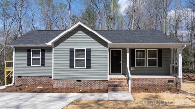 /international/us/102-kitchings-drive-valdese-nc-110106847820/
