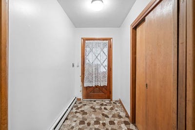 /international/us/945-stoneleigh-ave-carmel-ny-110096558916/