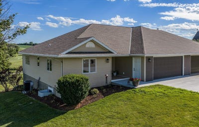 /international/us/2976-b-par-trail-woodbine-ia-110108883669/