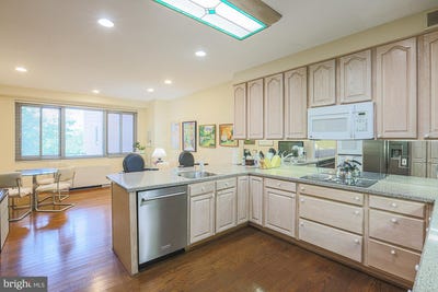 /international/us/11-slade-pikesville-md-110107893499/
