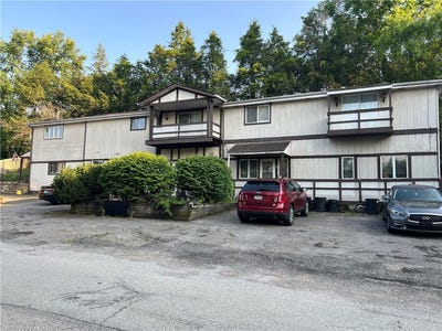 /international/us/1190-forest-ave-south-park-pa-110100160339/