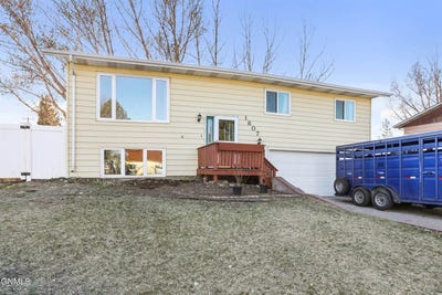 /international/us/1807-8th-avenue-east-williston-nd-110107542884/