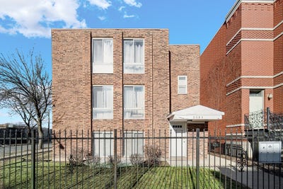 /international/us/2654-w-12th-place-chicago-il-110107543808/