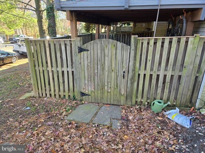 /international/us/5922-annaberg-place-burke-va-110106560083/