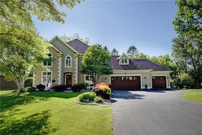 /international/us/11-parham-drive-penfield-ny-110108474097/