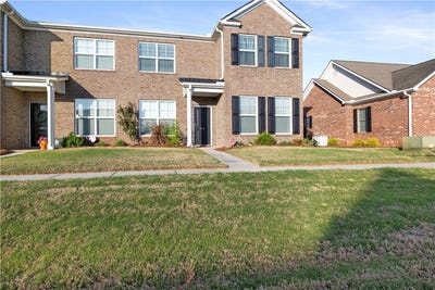 /international/us/104-village-main-anderson-sc-110107405589/