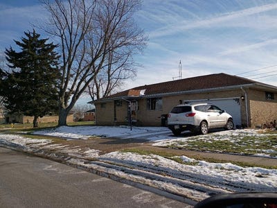 /international/us/1341-student-avenue-springfield-oh-110105884433/