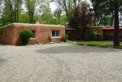 /international/us/332-kit-carson-road-taos-nm-110092232465/