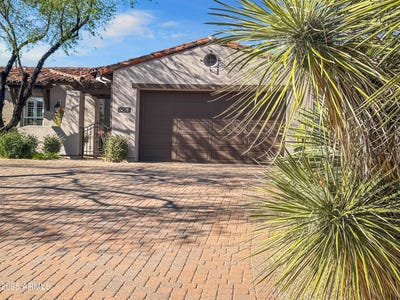 /international/us/8964-e-mountain-spring-road-scottsdale-az-110099508061/
