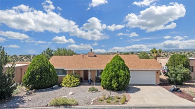 /international/us/6423-vooscane-avenue-cochiti-nm-110102196055/