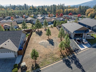 /international/us/320-cedar-ridge-drive-cave-junction-or-110095634934/