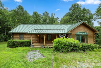 /international/us/266-rhododendron-drive-saluda-nc-110107408811/