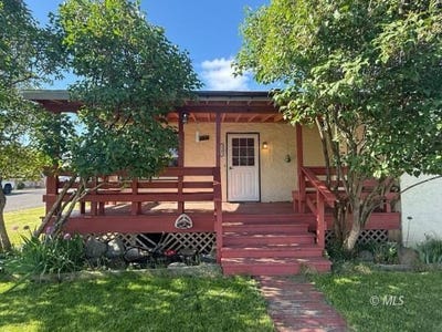 /international/us/1101-w-4th-st-alturas-ca-110108229903/