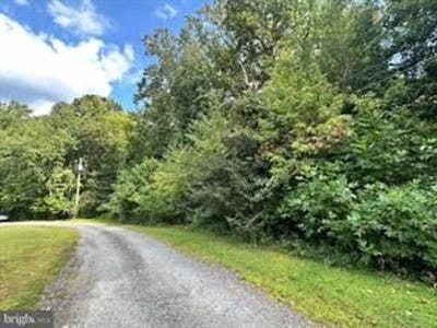 /international/us/1-elizabeth-st-elkton-md-110106531156/