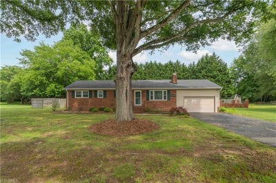 /international/us/1415-lambs-lane-kernersville-nc-110100775351/
