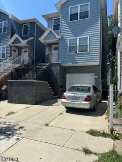 /international/us/808-livingston-st-elizabeth-city-nj-110101506157/