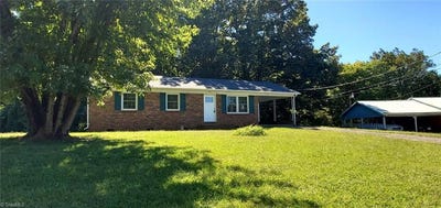 /international/us/141-eleanor-avenue-mount-airy-nc-110110356820/