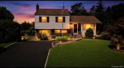 /international/us/10-meredith-drive-greenlawn-ny-110119512175/