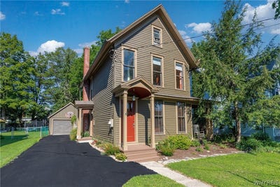 /international/us/25-park-place-east-aurora-ny-110109751947/