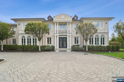 /international/us/144-truman-drive-cresskill-nj-110106551502/