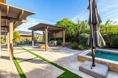 /international/us/12725-w-dale-lane-peoria-az-110104937358/