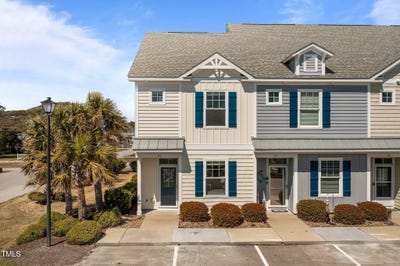 /international/us/2800-w-ft-macon-road-atlantic-beach-nc-110098402363/