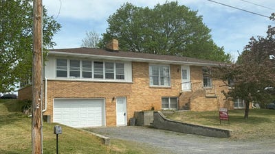 /international/us/107-early-ave-petersburg-wv-110106721038/