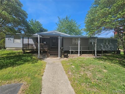 /international/us/716-w-water-pinckneyville-il-110107475198/