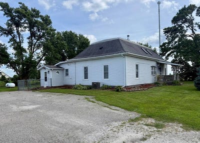 /international/us/1005-pekin-dr-packwood-ia-110108797114/