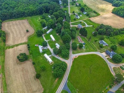 /international/us/1105-cabana-lane-east-bend-nc-110100030526/