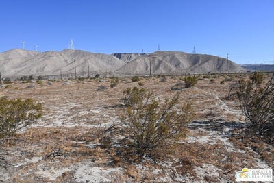 /international/us/tipton-palm-springs-ca-110101504754/
