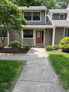 /international/us/45-pequot-drive-rocky-hill-ct-110106815539/