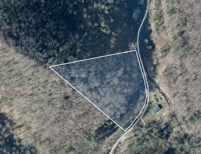 /international/us/hardshell-caney-road-lost-creek-ky-110106351841/