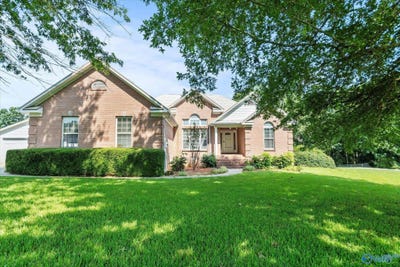 /international/us/23985-e-clearmont-drive-elkmont-al-110100849433/