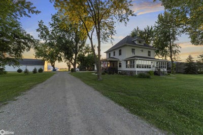 /international/us/560-n-state-street-garner-ia-110108888258/