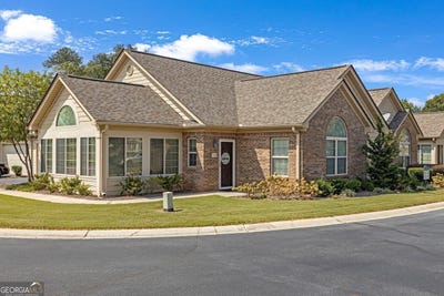 /international/us/1701-silver-summit-drive-conyers-ga-110102050972/