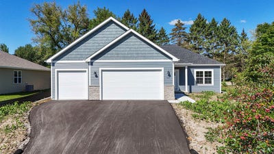 /international/us/442-village-lane-ripon-wi-110107278064/
