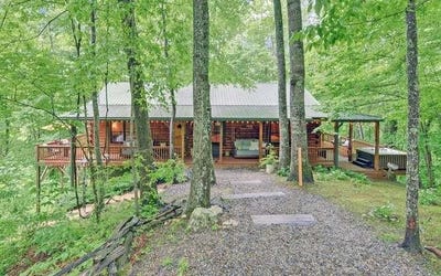 /international/us/305-junaluska-road-nantahala-nc-110107909538/