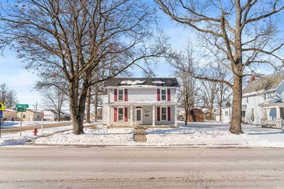 /international/us/418-s-main-street-monticello-in-110105413307/