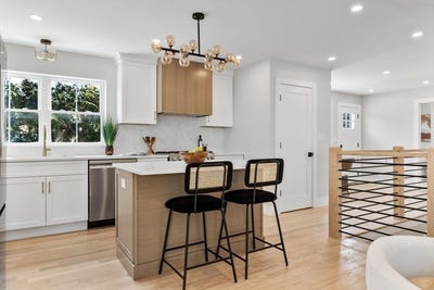 /international/us/122-woodruff-ave-medford-ma-110106614847/